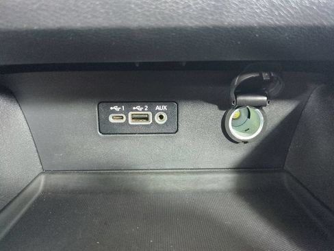 Used 2025 Nissan Altima 2.5 SV FWD image 24
