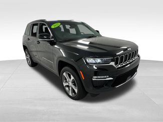 Used 2025 Jeep Grand Cherokee Limited AWD/4WD video 1