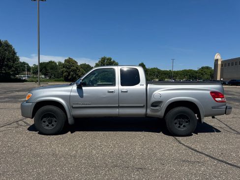 Used 2005 Toyota Tundra SR5 AWD/4WD image 4