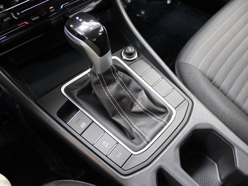 Used 2025 Volkswagen Jetta S image 39