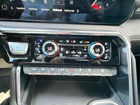 Used 2024 GMC Sierra 1500 Denali AWD/4WD image 20