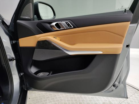 Used 2026 BMW X5 sDrive40i image 26