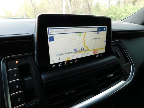 Used 2021 Chevrolet Tahoe Z71 w/ Rear Media and Nav Package image 12