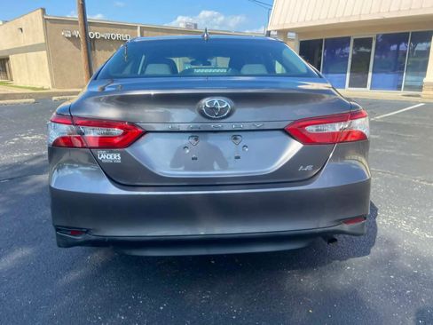 Used 2020 Toyota Camry LE FWD image 6