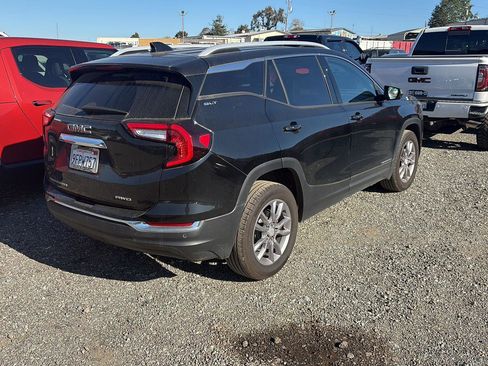 Used 2023 GMC Terrain SLT w/ Tech Package image 3