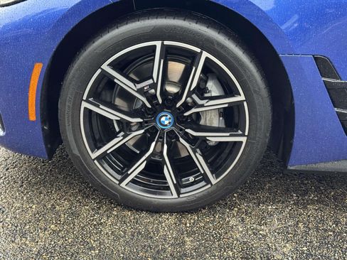Used 2023 BMW i4 eDrive40 w/ M Sport Package RWD image 9