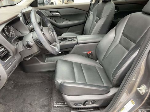 Used 2023 Nissan Rogue SL w/ SL Premium Package image 16