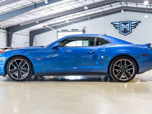 Used 2013 Chevrolet Camaro SS w/ Hot Wheels Special Edition RWD image 3