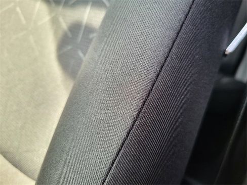 Used 2025 Toyota RAV4 XLE image 15