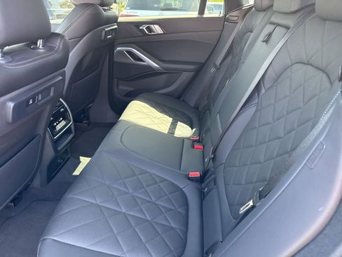 Used 2023 BMW X6 xDrive40i w/ M Sport Package AWD/4WD image 32