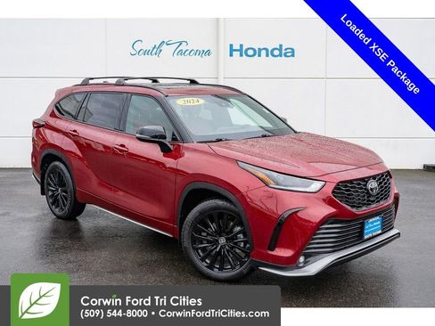 Used 2024 Toyota Highlander XSE image 1