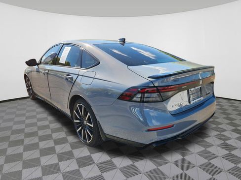 Used 2023 Honda Accord Sport image 3