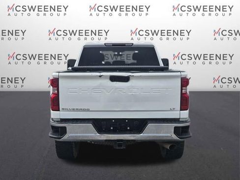 Used 2022 Chevrolet Silverado 2500 LT w/ Convenience Package AWD/4WD image 4