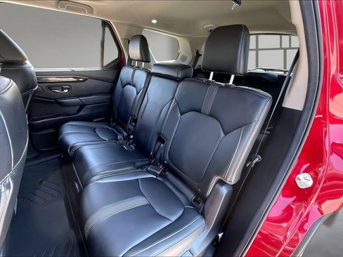 Used 2025 Honda Pilot Touring image 21