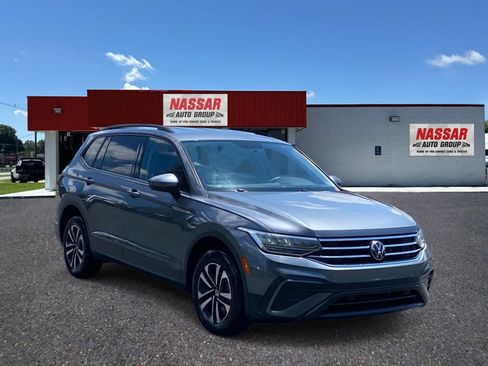 Used 2022 Volkswagen Tiguan S FWD image 3