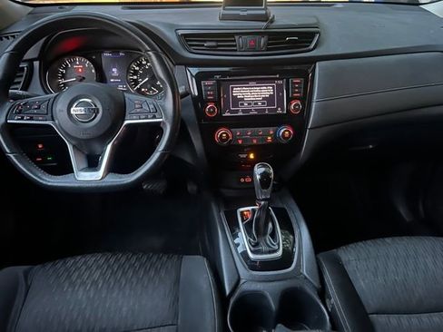 Used 2019 Nissan Rogue S w/ Special Edition Package AWD/4WD image 7