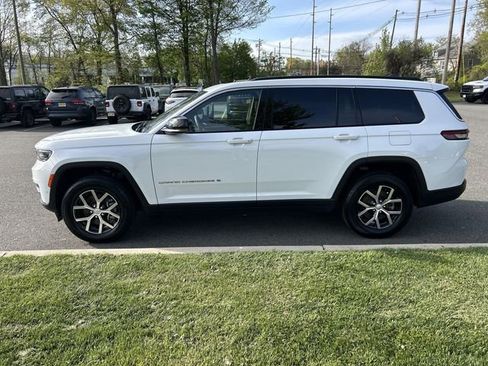 Used 2024 Jeep Grand Cherokee L Limited w/ Luxury Tech Group II AWD/4WD image 5