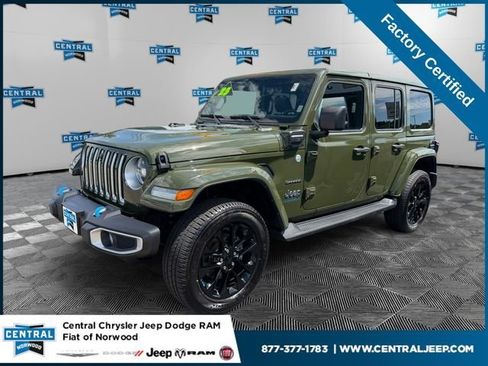 Used 2023 Jeep Wrangler Unlimited Sahara w/ Cold Weather Group AWD/4WD image 1