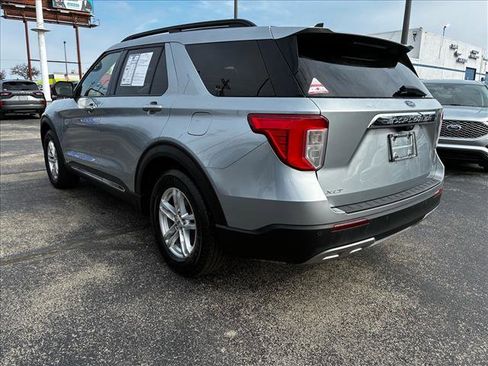Used 2023 Ford Explorer XLT w/ Equipment Group 202A image 6