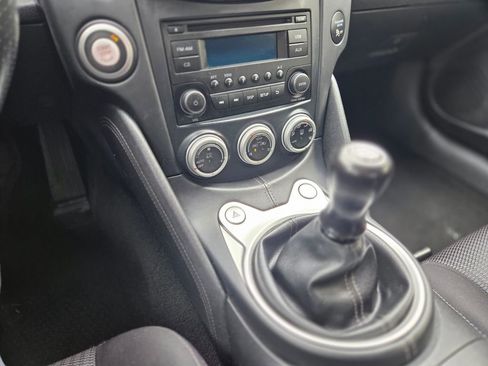 Used 2019 Nissan 370Z w/ Sport Package RWD image 18