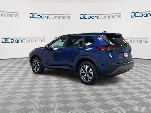 Used 2023 Nissan Rogue SV AWD/4WD image 6