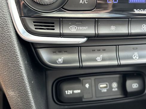 Used 2019 Hyundai Santa Fe FWD image 31