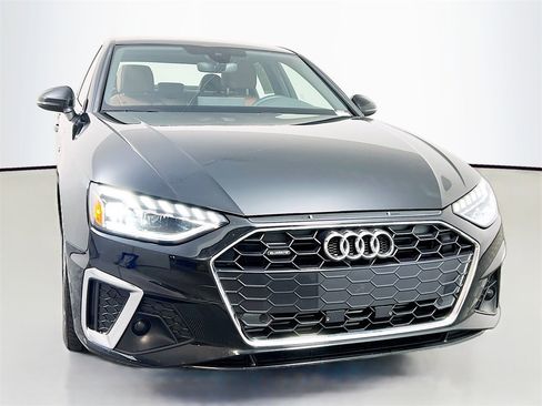 Used 2023 Audi A4 2.0T Premium w/ Convenience Package image 2