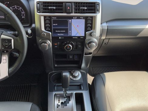Used 2024 Toyota 4Runner SR5 Premium w/ Moonroof Package AWD/4WD image 16