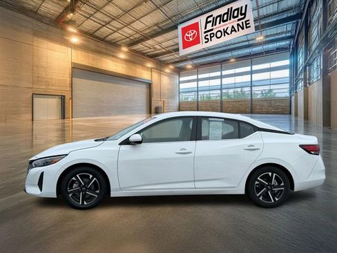 Used 2024 Nissan Sentra SV image 3