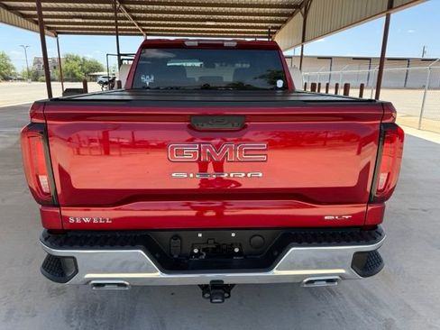 Used 2023 GMC Sierra 1500 SLT AWD/4WD image 7