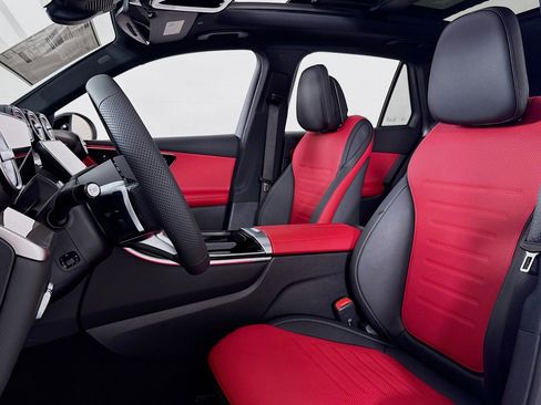 New 2026 Mercedes-Benz GLC 300 image 16