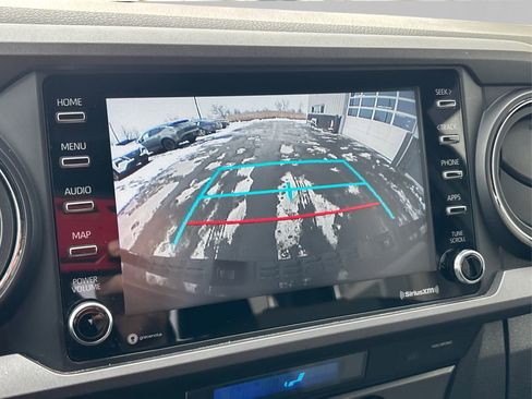 Used 2022 Toyota Tacoma TRD Off-Road image 30