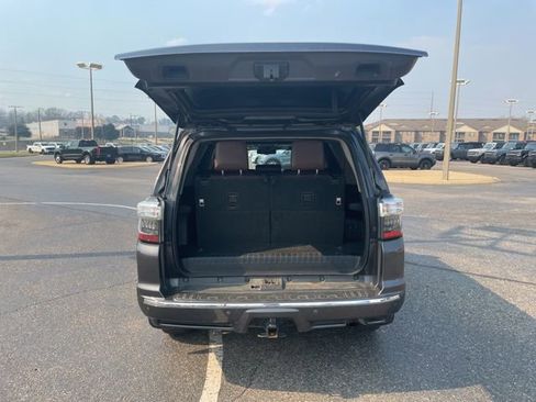Used 2014 Toyota 4Runner Limited image 8