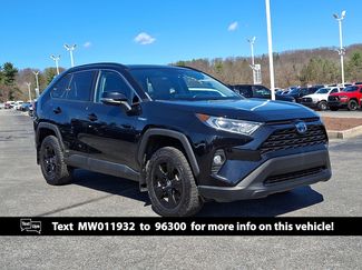 Used 2021 Toyota RAV4 XLE w/ Convenience Package video 1