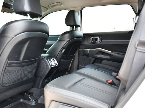 Used 2024 Kia Sorento S AWD/4WD image 22