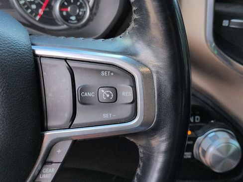 Used 2022 RAM 1500 Laramie AWD/4WD image 11