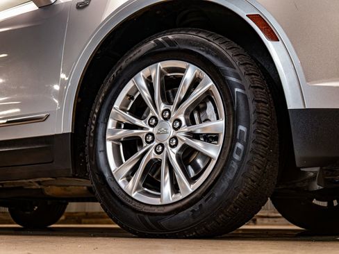 Used 2020 Cadillac XT5 Premium Luxury image 11