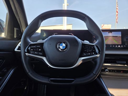 Used 2025 BMW 330i image 39