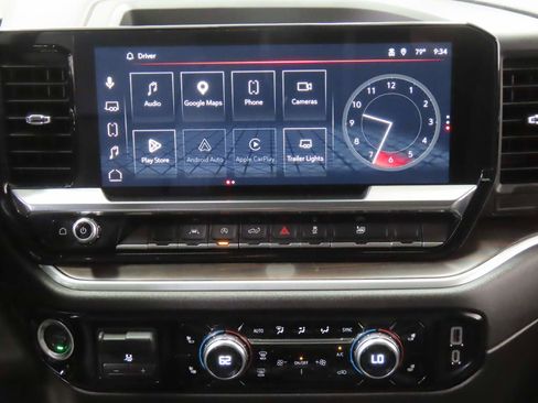 Used 2025 GMC Sierra 1500 SLT image 15