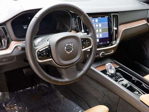 Used 2024 Volvo V60 B5 Cross Country Ultimate image 7