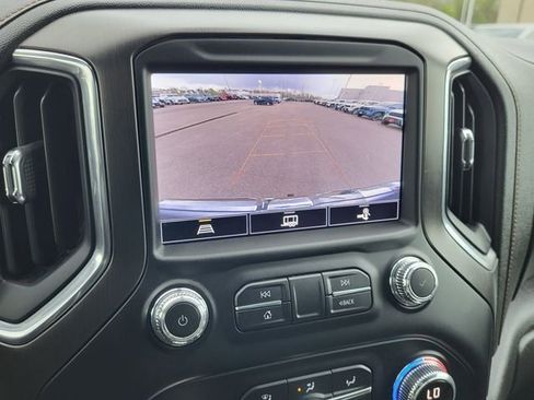 Used 2022 GMC Sierra 1500 AT4 w/ AT4 Premium Package AWD/4WD image 17