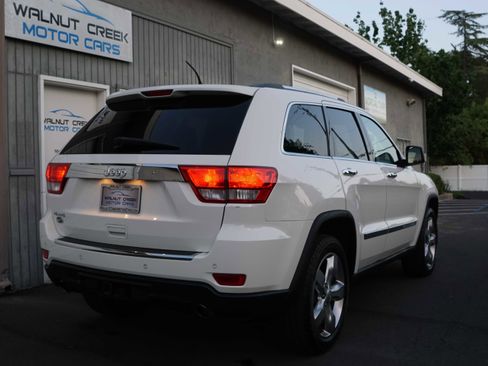 Used 2012 Jeep Grand Cherokee Overland image 22