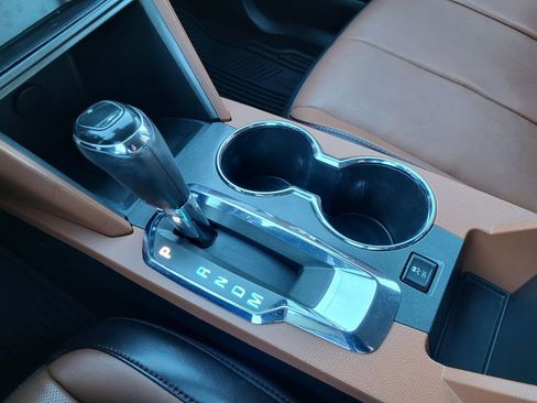 Used 2016 Chevrolet Equinox LTZ w/ Enhanced Convenience Package image 31