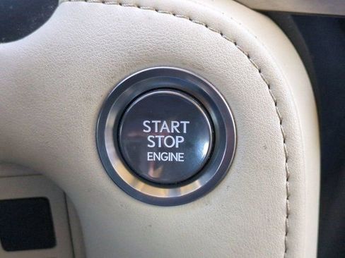 Used 2019 Lexus LX 570 4WD w/ Luxury Package image 28