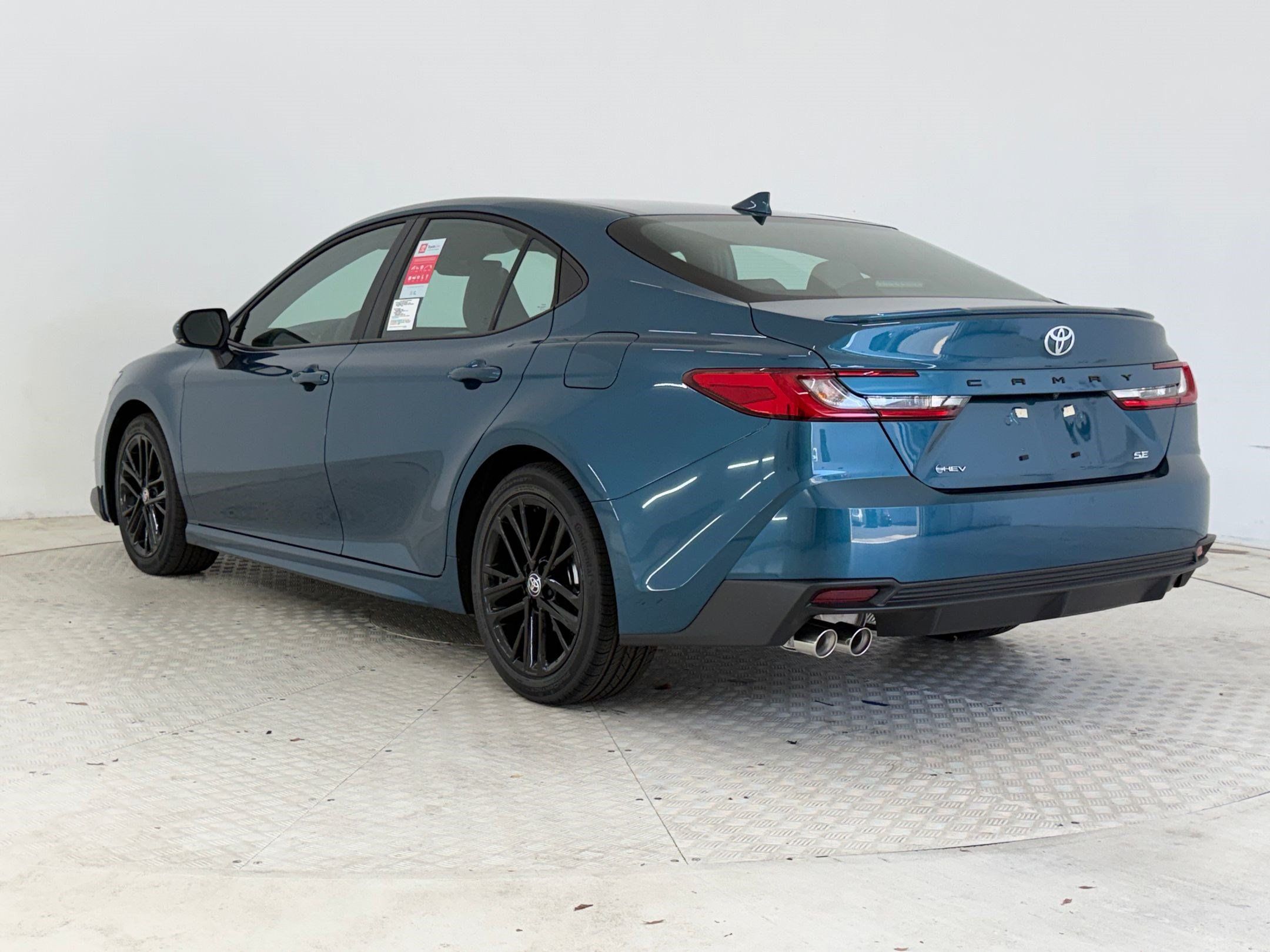 Used 2026 Toyota Camry SE w/ Multimedia Upgrade Package FWD image 3