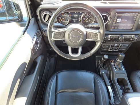 Used 2021 Jeep Wrangler Unlimited Sahara image 12