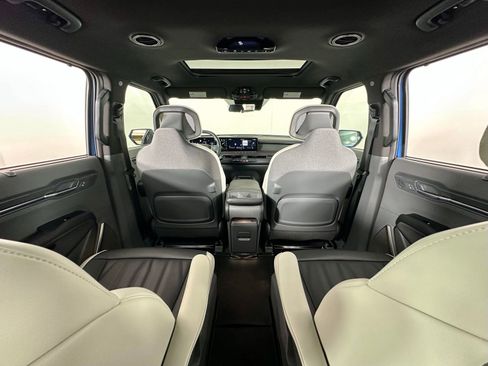 Used 2024 Kia EV9 GT-Line image 36