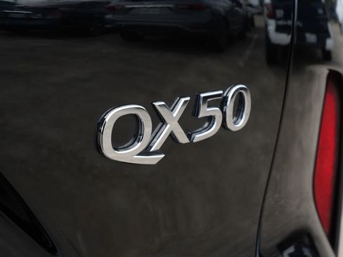 Used 2023 INFINITI QX50 Luxe AWD/4WD image 19