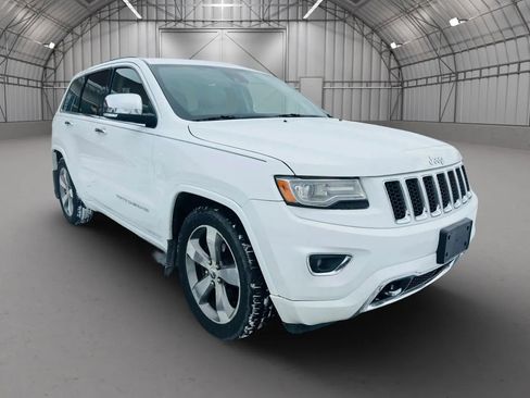 Used 2014 Jeep Grand Cherokee Overland w/ Advanced Technology Group image 9