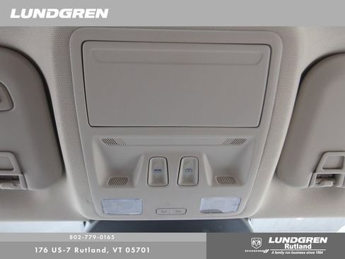 Used 2020 Ford Escape Titanium w/ Titanium Premium Package 2.0 image 31